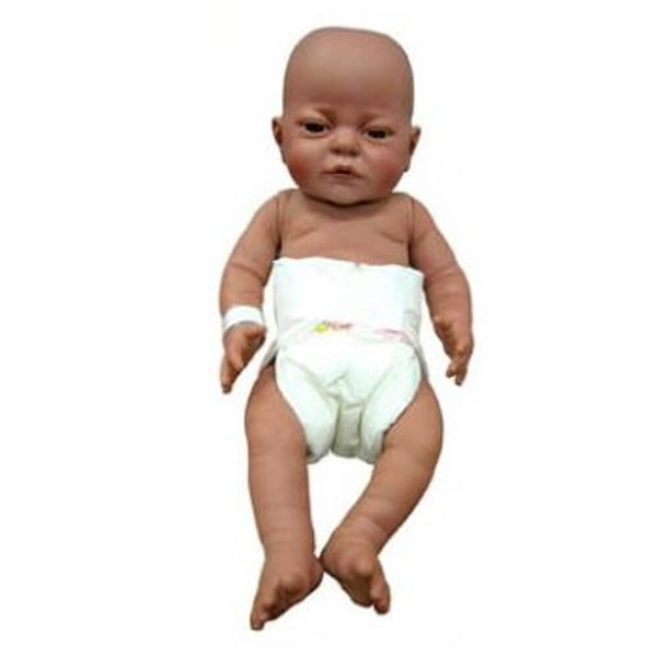 Monikulttuurinen vastasyntynyt vauva -nukke tyttö vaippa
